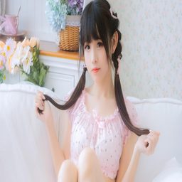 男生女生一起滑轮滑30分钟：健康与快乐并行的完美体验